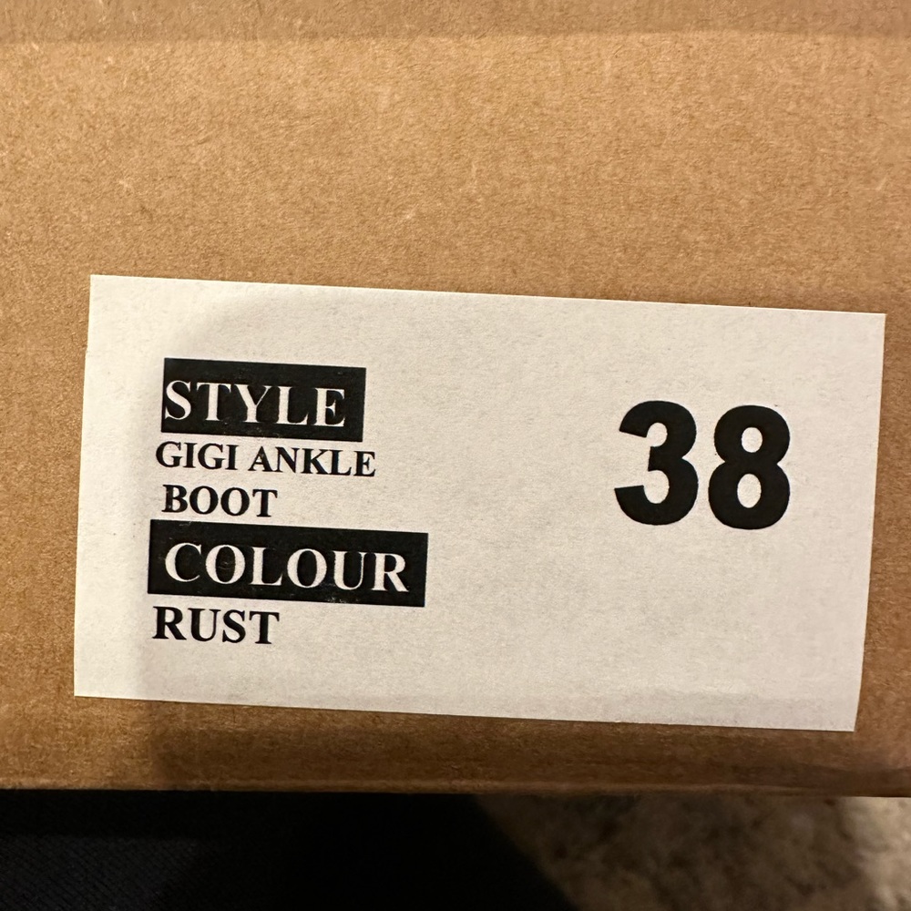 FREE PEOPLE GIGI ANKLE BOOTS -SIZE 38/8 - NEW IN BOX - Picture 6 of 8